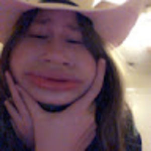 Meet your Posher, Maddie